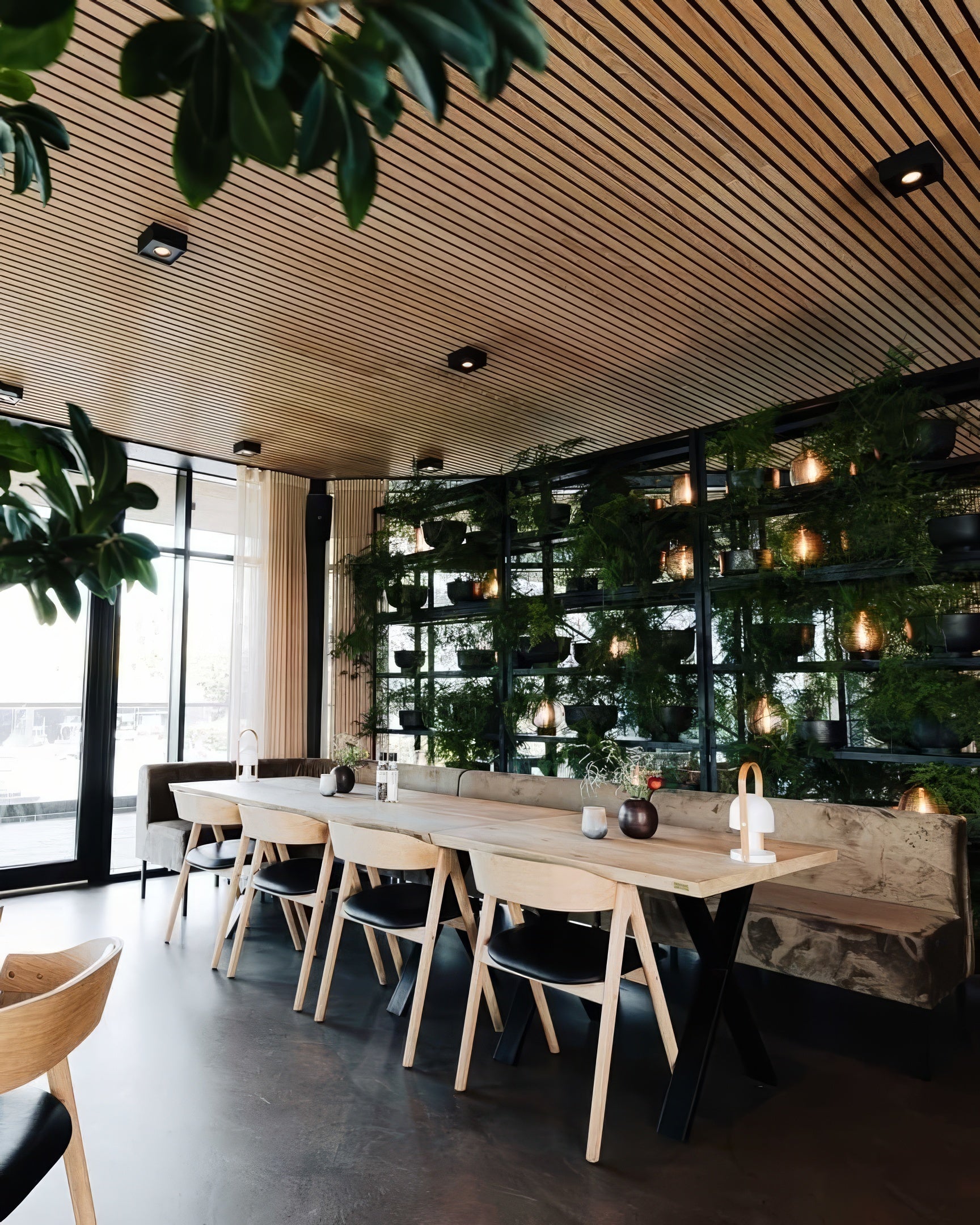 Akustikpaneele aus Echtholzfurnier